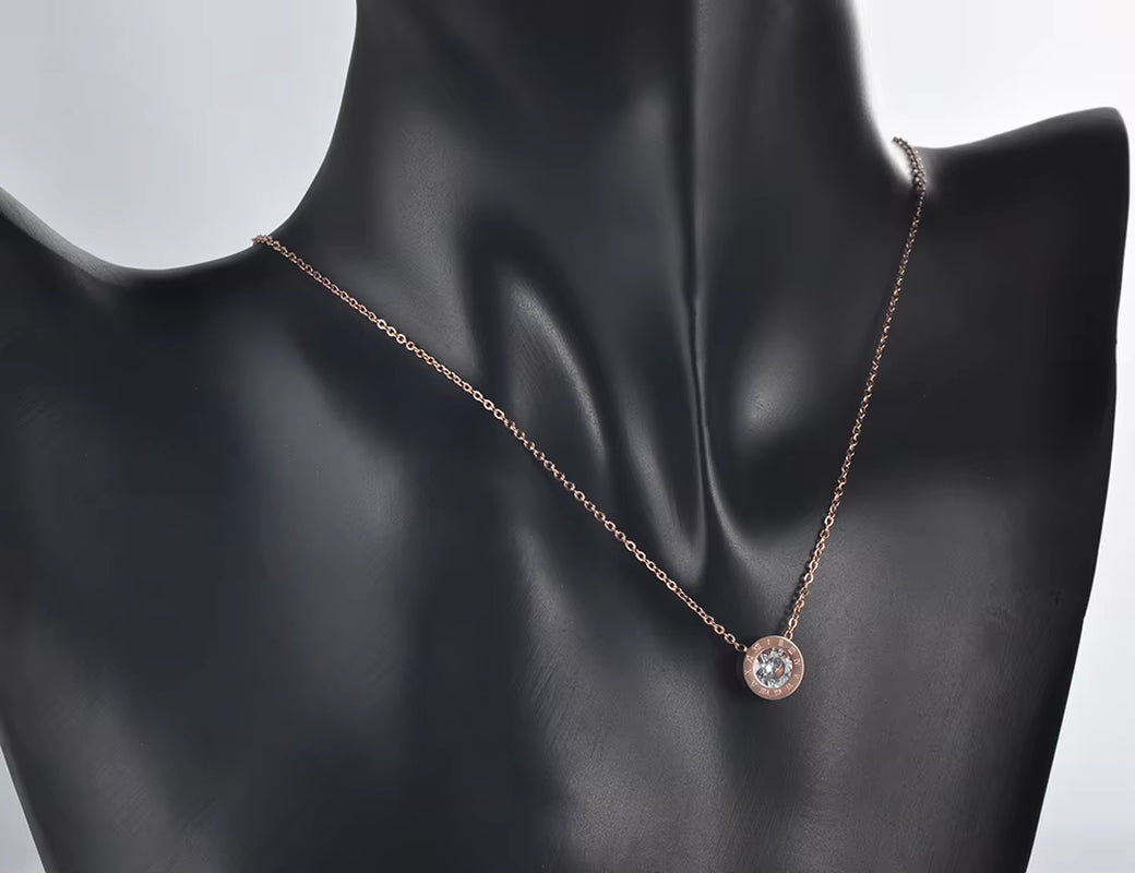 CLASSIC ROUND NECKLACE