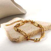 GOLD CHAIN BRACELET