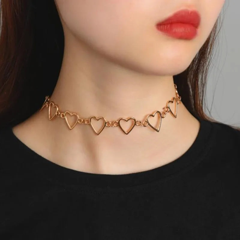 CHOKER HEART NECKLACE