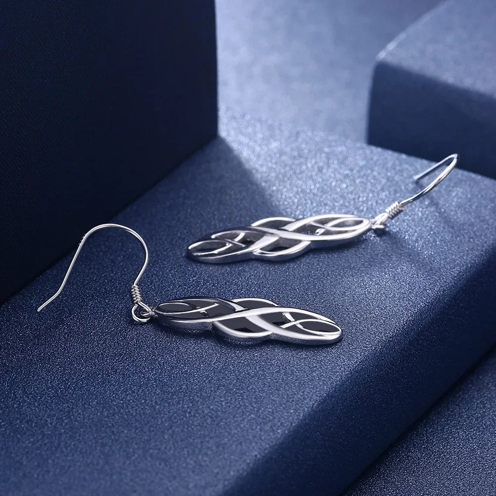 ELEGANT SILVER EARRINGS